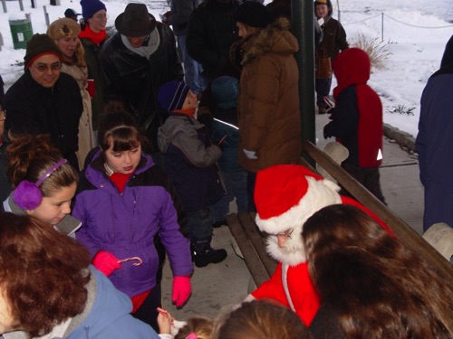 2005-12-11 Santa Claus arrived in good cheer! .DSC00889.jpg